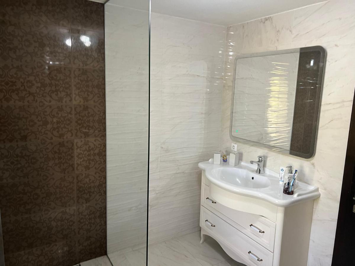 Casa Rafael Hotel Máramarossziget Kültér fotó
